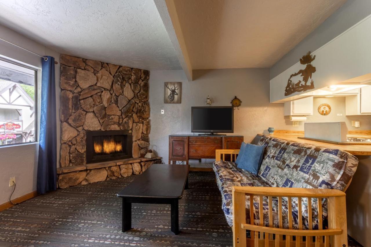 Village Suites Inn - American Black Bear - Perfect Location, In The Village! Can'T Be Better! Big Bear Lake Esterno foto